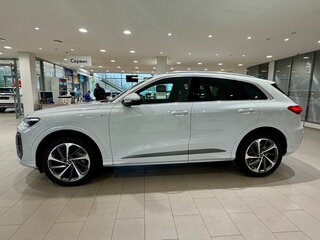 2025 Audi Q5 40 TDI III (GU), белый, 8190000 рублей, вид 5