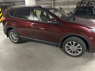 2016 Toyota RAV4 IV (XA40) Рестайлинг, красный, 2200000 рублей, вид 3