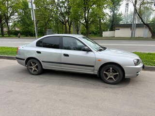 2005 Hyundai Elantra III (XD2) Рестайлинг, серебристый, 350000 рублей, вид 3