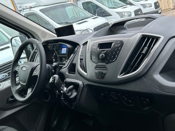 2022 Ford Transit, белый, 3500000 рублей - вид 13