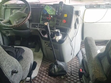 2004 Freightliner Columbia, белый, 1000000 рублей, вид 4