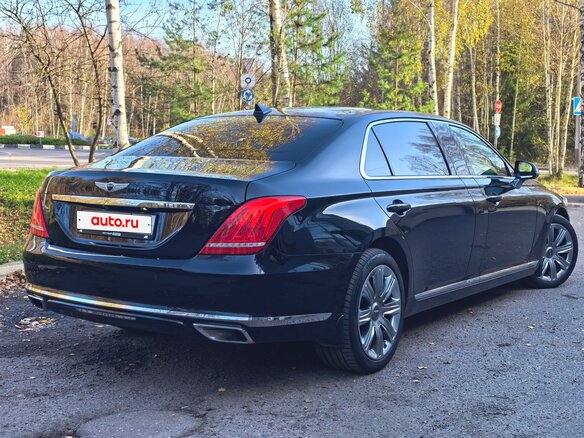 2017 Genesis G90 Limousine I, чёрный, 2999999 рублей - вид 3