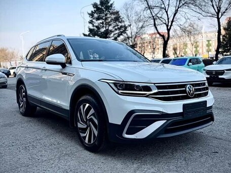 2022 Volkswagen Tiguan L II Рестайлинг (China Market), белый, 3100000 рублей, вид 2