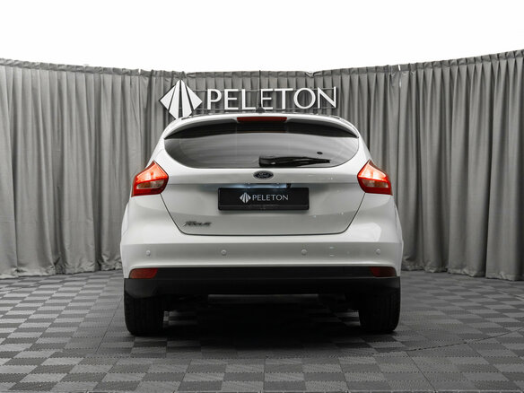 2018 Ford Focus III Рестайлинг, белый, 1420000 рублей - вид 5