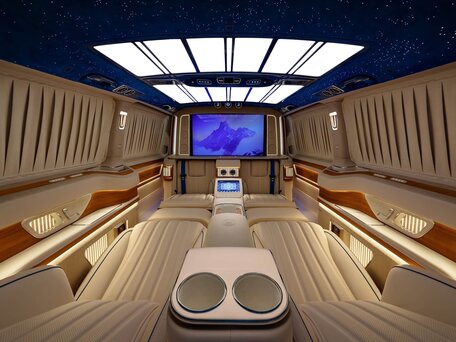 2026 Mercedes-Benz V-Класс Extra Long 300 d экстра длинный III (W447) Рестайлинг 2, чёрный, 56000000 рублей, вид 3