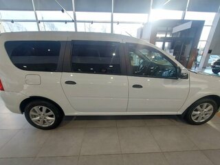 2026 Lada (ВАЗ) Largus I Рестайлинг, белый, 1842000 рублей, вид 4