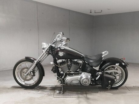 2009 Harley-Davidson Rocker C, чёрный, 919000 рублей, вид 2