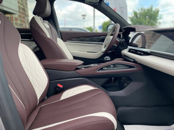2024 Geely Monjaro I, серебристый, 3800000 рублей - вид 17