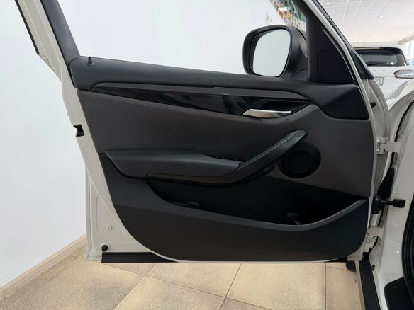 2012 BMW X1 18i I (E84), белый - вид 23