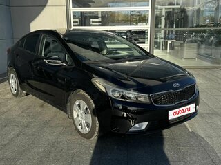 2017 Kia Cerato III Рестайлинг (Classic), чёрный, 1100000 рублей, вид 2