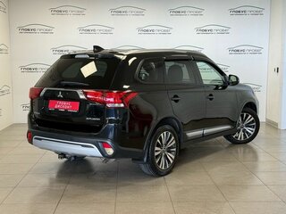 2018 Mitsubishi Outlander III Рестайлинг 3, чёрный, 1650000 рублей, вид 2
