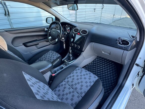 2008 Ford Focus II Рестайлинг, белый, 435000 рублей - вид 10