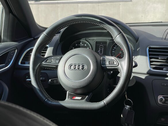 2018 Audi Q3 I (8U) Рестайлинг, белый - вид 14