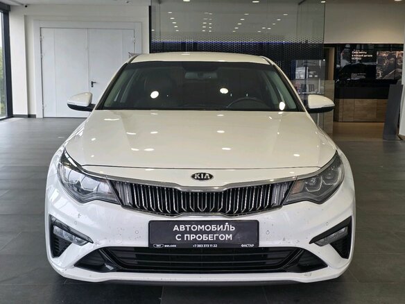 2019 Kia Optima IV Рестайлинг, белый - вид 2