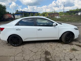 2011 Kia Cerato 6-speed II, белый, 1200000 рублей, вид 3