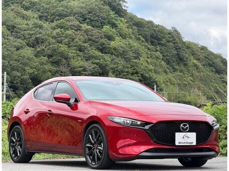 2023 Mazda 3 IV (BP), красный, 1420000 рублей, вид 3