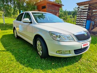 2012 Skoda Octavia II (A5) Рестайлинг, белый, 1250000 рублей, вид 2