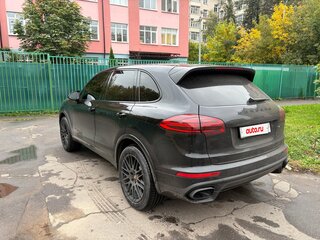 2017 Porsche Cayenne II Рестайлинг (958), чёрный, 3550000 рублей, вид 4
