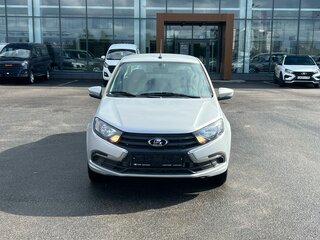 2026 Lada (ВАЗ) Granta I Рестайлинг, серебристый, 1114000 рублей, вид 2
