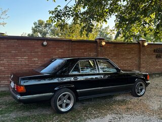 1987 Mercedes-Benz S-Класс 500 II (W126) Рестайлинг, чёрный, 850000 рублей, вид 3