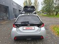 2021 Toyota Yaris IV, серебристый, 1100000 рублей - вид 2