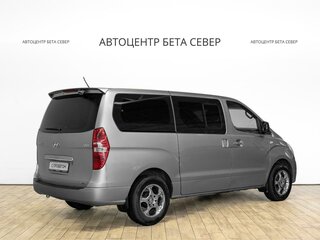 2016 Hyundai Grand Starex I Рестайлинг, серый, 2295000 рублей, вид 3