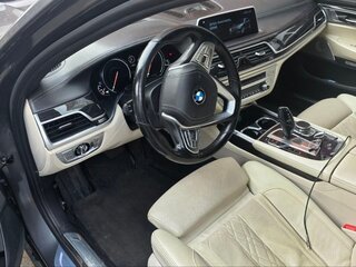 2016 BMW 7 серии Long 740Ld xDrive VI (G11/G12), серый, 3700000 рублей, вид 4