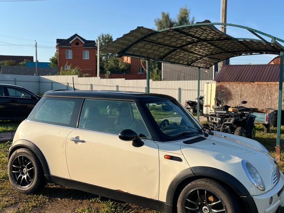 2004 Mini Hatch Cooper I (R50), белый - вид 6