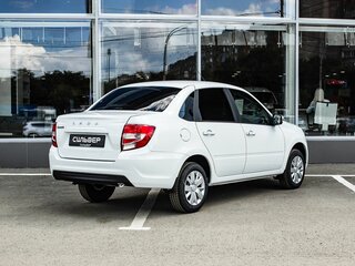 2026 Lada (ВАЗ) Granta I Рестайлинг, белый, 1101000 рублей, вид 5