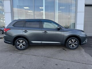 2018 Mitsubishi Outlander III Рестайлинг 2, серый, 1859000 рублей, вид 3