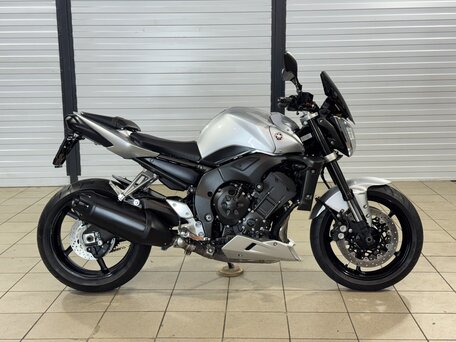 2011 Yamaha FZ1, серебристый, 695000 рублей, вид 3