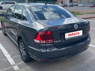 2016 Volkswagen Polo V Рестайлинг, серый, 950000 рублей, вид 4