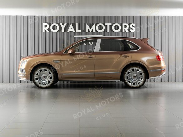 2016 Bentley Bentayga I, коричневый, 7990000 рублей - вид 2