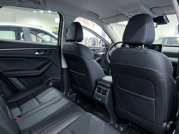 2026 Haval Jolion I Рестайлинг 2, серый, 2820510 рублей - вид 4