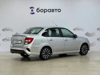2026 Lada (ВАЗ) Granta Sportline I Рестайлинг, серебристый, 1384000 рублей, вид 4