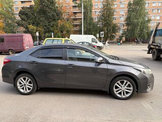 2013 Toyota Corolla XI (E160, E170, E180), серый, 1100000 рублей, вид 4