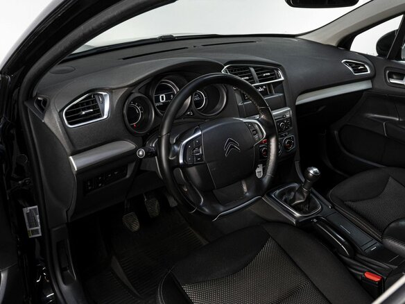 2017 Citroen C4 II Рестайлинг, чёрный, 989000 рублей - вид 8