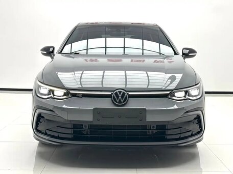 2023 Volkswagen Golf VIII, серый, 2030000 рублей, вид 2