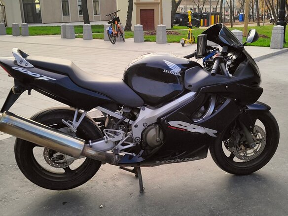 2004 Honda CBR 600F, чёрный, 450000 рублей - вид 4