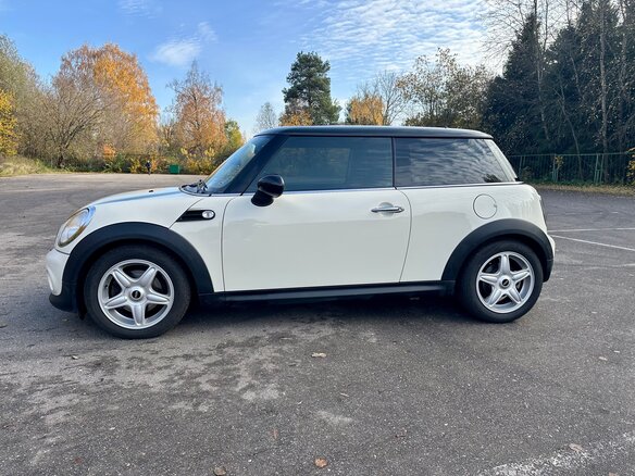 2011 Mini Hatch Cooper II (R56) Рестайлинг, белый, 930000 рублей - вид 6
