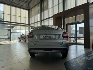2025 Lada (ВАЗ) Granta I Рестайлинг, серебристый, 1097000 рублей, вид 5