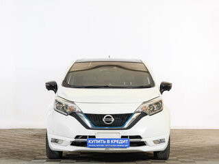 2018 Nissan Note e-Power II Рестайлинг, белый, 1129000 рублей, вид 2