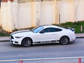 2015 Ford Mustang VI, белый, 2500000 рублей, вид 5