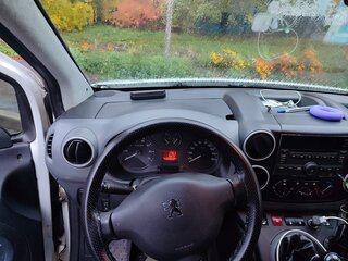2010 Peugeot Partner II, белый, 345000 рублей, вид 4