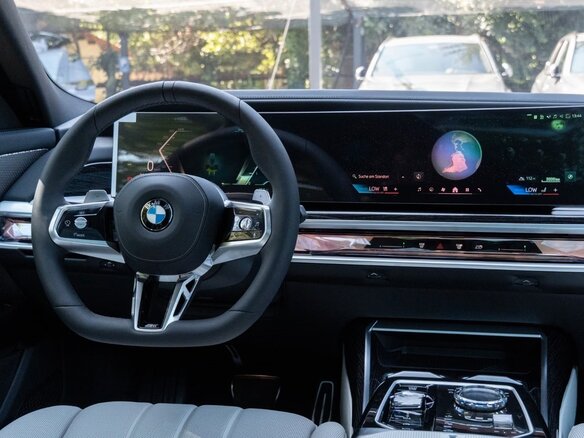 2025 BMW 7 серии 740d xDrive VII (G70), серый - вид 16