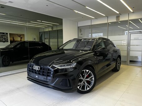 Audi Q8 I (4M)
