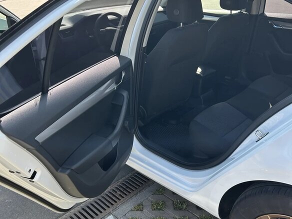2016 Skoda Octavia III (A7), белый - вид 14