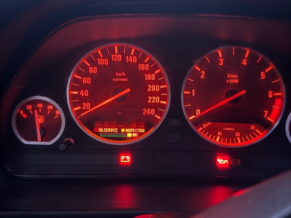 1992 BMW 5 серии 520i III (E34), чёрный, 700000 рублей - вид 11