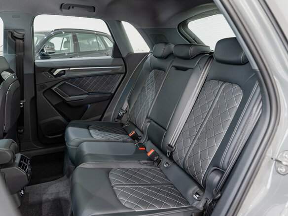 2026 Audi Q3 35 TFSI II (F3), серый - вид 18