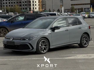 2023 Volkswagen Golf VIII, серый, 2440000 рублей, вид 1
